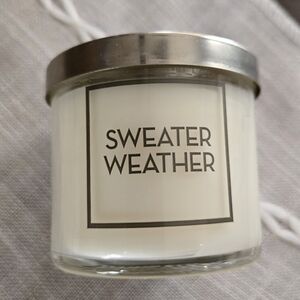 Bath And Body Works Sweater Weather Scented Candle 4oz